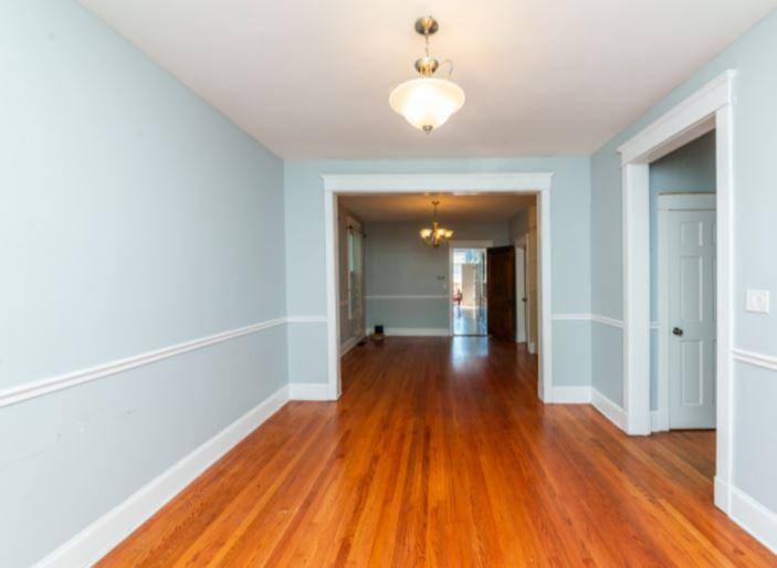 Apartment for rent at 1505 W Wellington Ave #1, Chicago, IL 60657