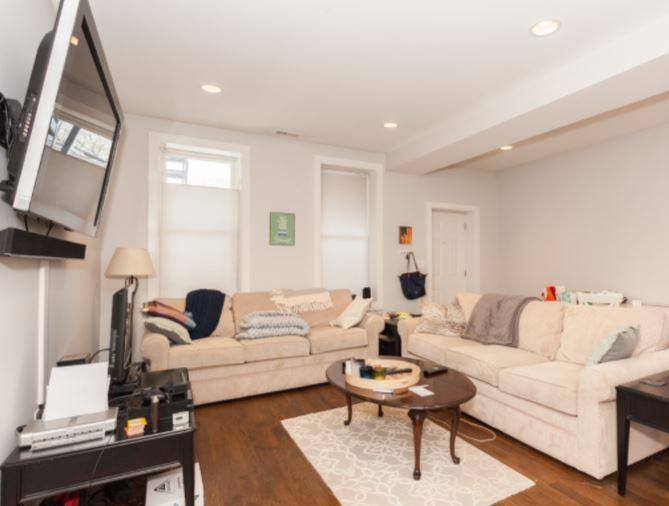 Apartment for rent at 2014 N Wolcott Ave #1, Chicago, IL 60614
