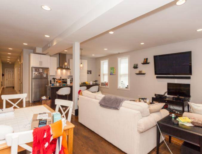 Apartment for rent at 2014 N Wolcott Ave #1, Chicago, IL 60614
