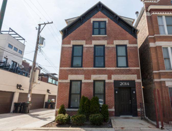 Apartment for rent at 2014 N Wolcott Ave #1, Chicago, IL 60614