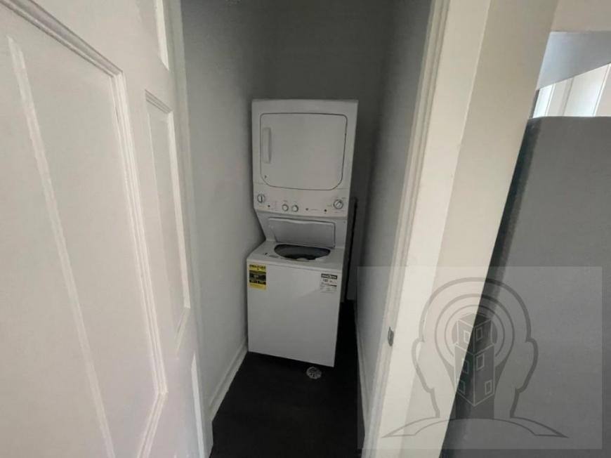 Apartment for rent at 1010 W Dakin St #3, Chicago, IL 60613
