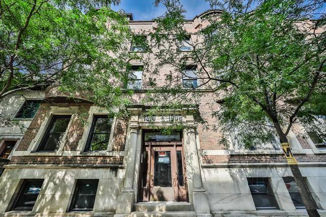 Apartment for rent at 1010 W Dakin St #3, Chicago, IL 60613