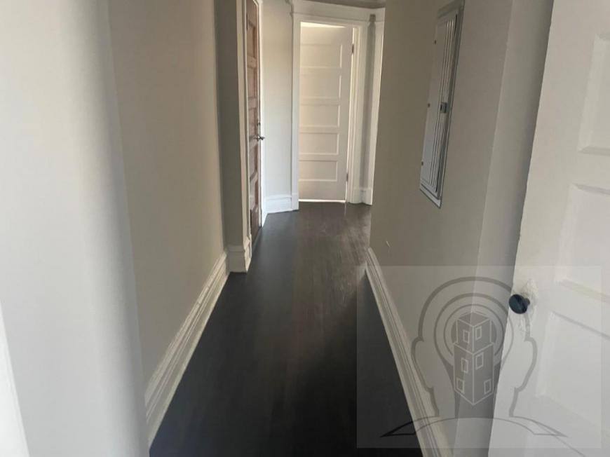 Apartment for rent at 1010 W Dakin St #3, Chicago, IL 60613