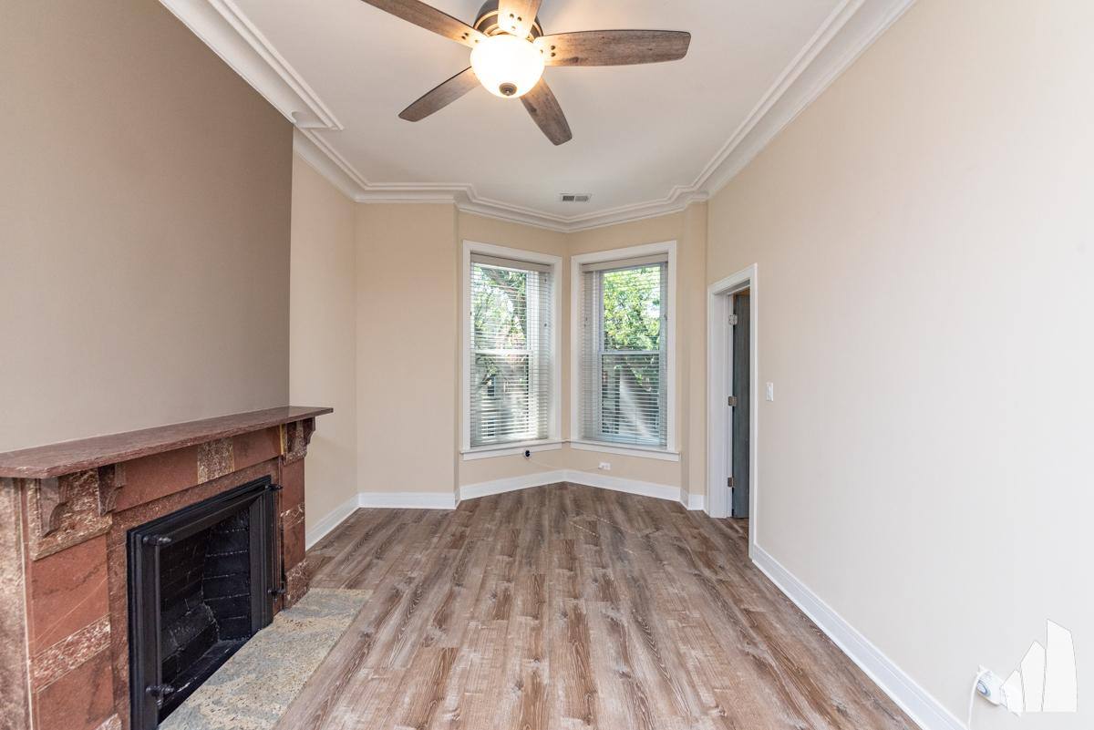Apartment for rent at 1446 W Lexington #2, Chicago, IL 60607