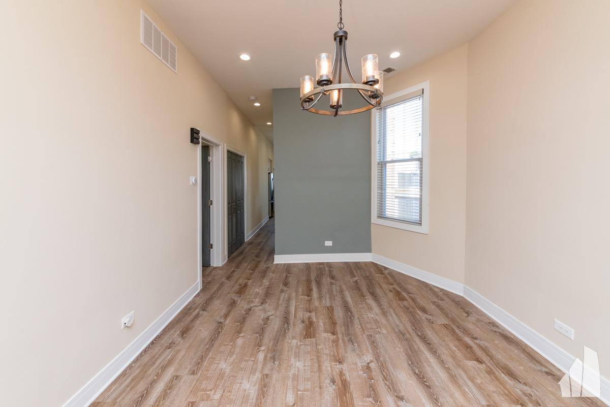 Apartment for rent at 1446 W Lexington #2, Chicago, IL 60607