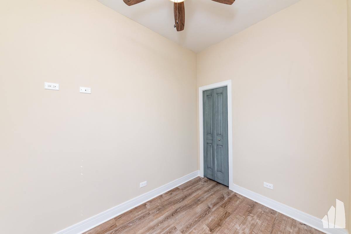 Apartment for rent at 1446 W Lexington #2, Chicago, IL 60607