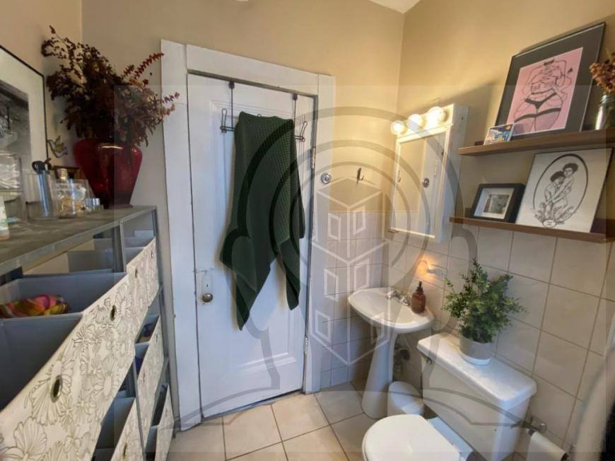 Apartment for rent at 1058 N Rockwell St #2F, Chicago, IL 60622