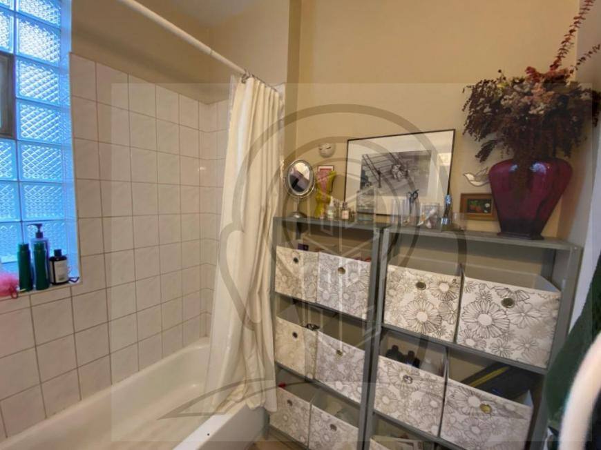 Apartment for rent at 1058 N Rockwell St #2F, Chicago, IL 60622