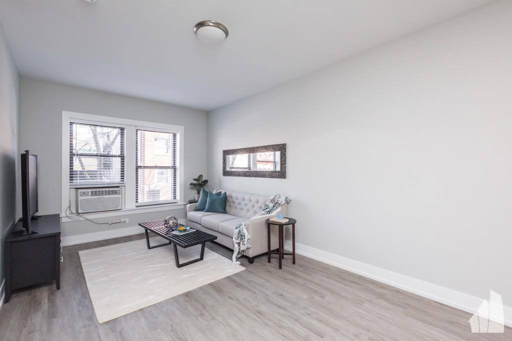 Apartment for rent at 701 W Brompton #54, Chicago, IL 60657