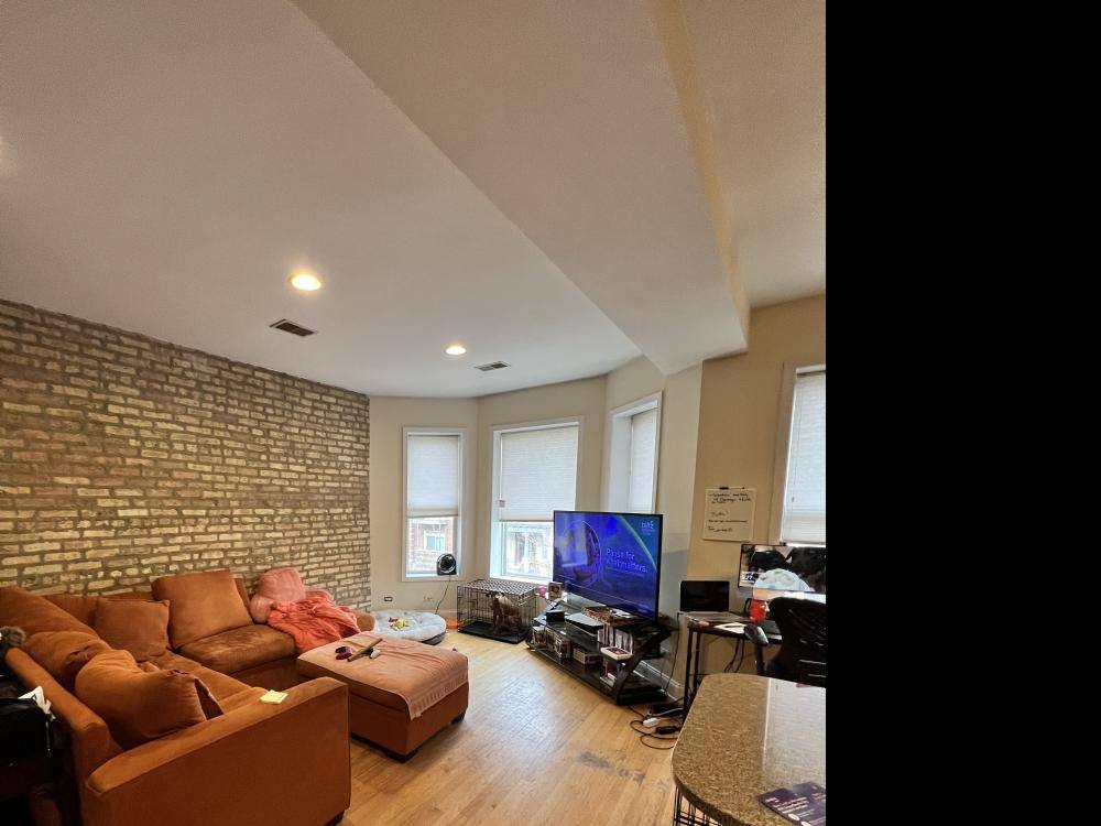 Condo for rent at 3750 N Wilton Ave #4, Chicago, IL 60613