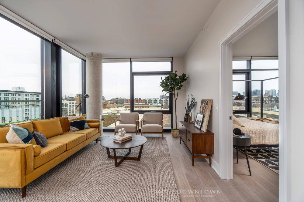 Apartment for rent at 1129 W Van Buren #806, Chicago, IL 60607