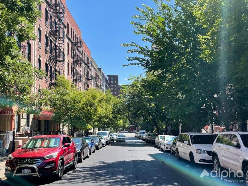 Apartment for rent at 171 E 101 #22, New York, NY 10029