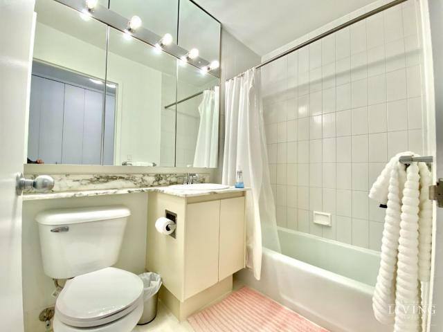 Apartment for rent at 105 Duane St #15H, New York, NY 10007
