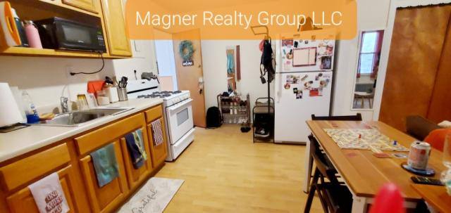 Apartment for rent at 122 Gatling Place #2R, Brooklyn, NY 11209