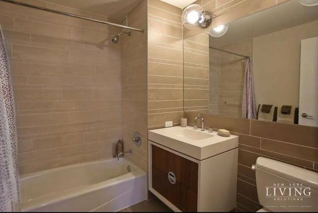 Apartment for rent at 550 W 45th St #1907, New York, NY 10036