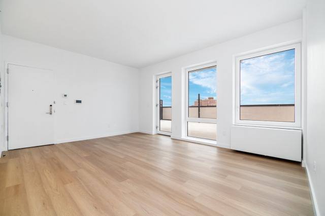 Apartment for rent at 71-82 Parsons Blvd #706, Fresh Meadows, NY 11365