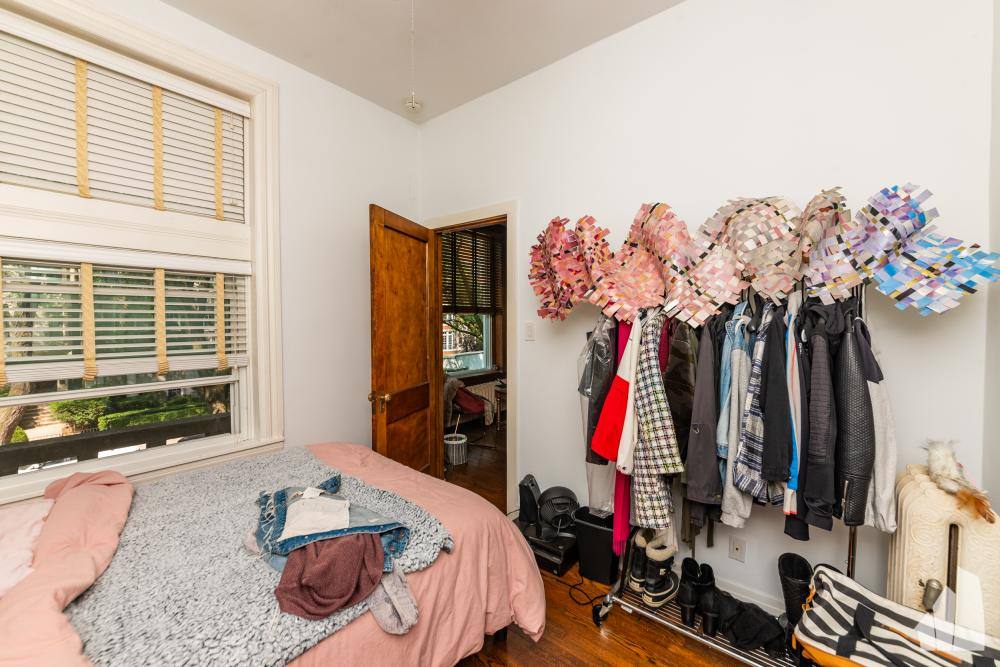 Apartment for rent at 649 W Wrightwood Ave #2F, Chicago, IL 60614