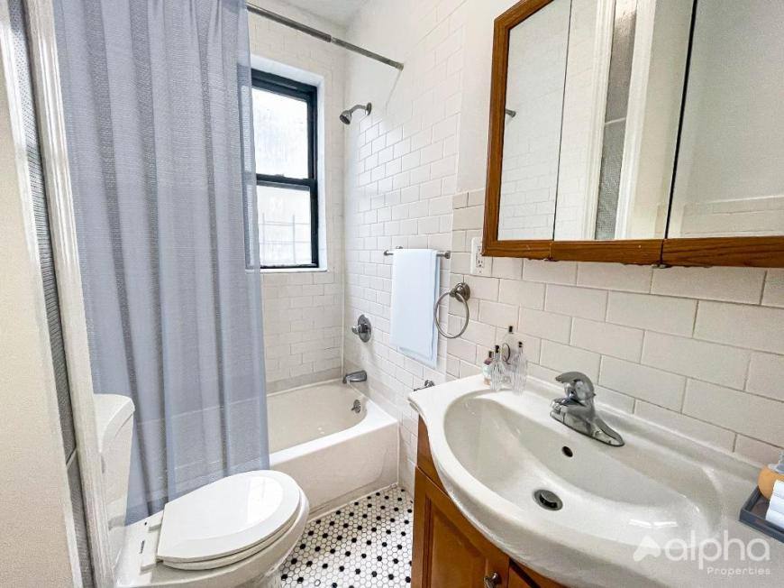 Apartment for rent at 169 E 101st St #22, New York, NY 10029