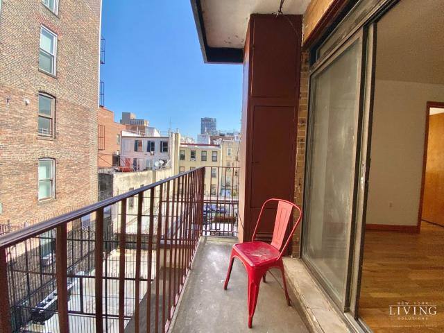 Apartment for rent at 302 Broome St #5B, New York, NY 10002
