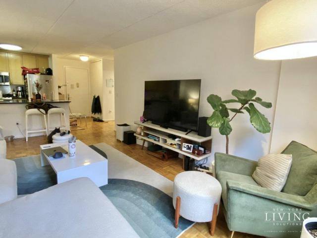 Apartment for rent at 301 Elizabeth St #3H, New York, NY 10012