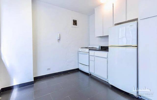 Apartment for rent at 330 E 46th St #12V, New York, NY 10017