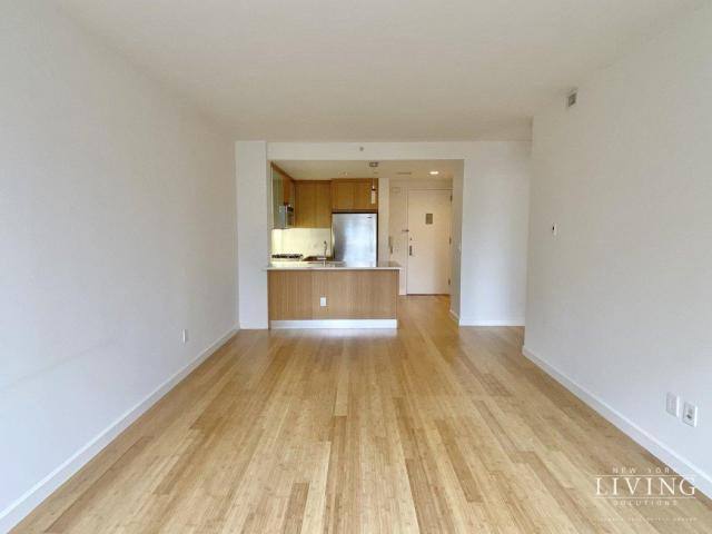 Apartment for rent at 300 N End Ave #9B, New York, NY 10280