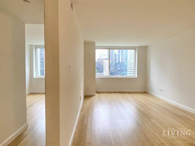 Apartment for rent at 300 N End Ave #9B, New York, NY 10280