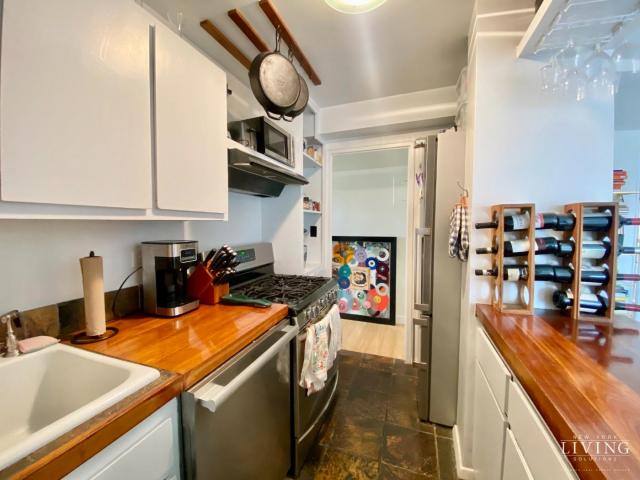 Apartment for rent at 15 Charles St #15A, New York, NY 10014