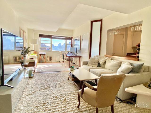 Apartment for rent at 15 Charles St #15A, New York, NY 10014