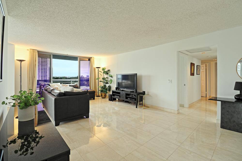Apartment for rent at 3500 Mystic Pointe Dr #701, Miami Beach, FL 33141
