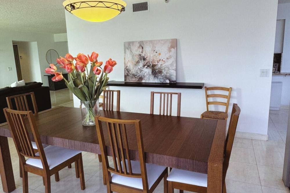 Apartment for rent at 3500 Mystic Pointe Dr #701, Miami Beach, FL 33141