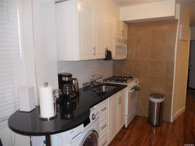 Apartment for rent at 1459 E 96th St, Brooklyn, NY 11236