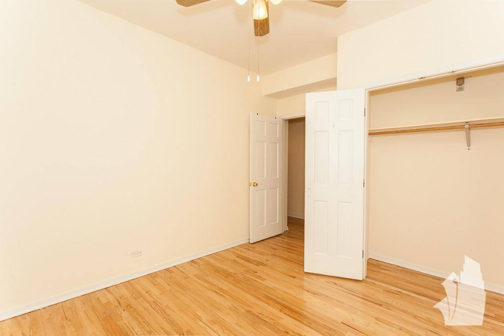 Apartment for rent at 2320 N Southport Ave, Chicago, IL 60614