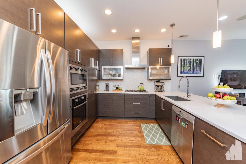 Condo for rent at 2112 W Rice #3, Chicago, IL 60622