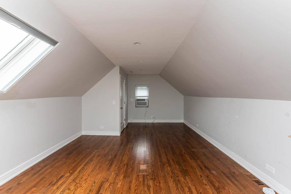 Apartment for rent at 2045 N Wolcott #2R, Chicago, IL 60614
