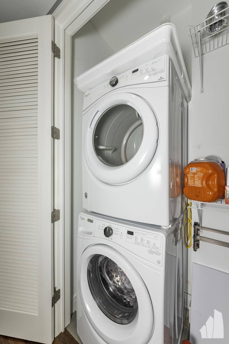 Condo for rent at 2618 W Fullerton Ave #2C, Chicago, IL 60647