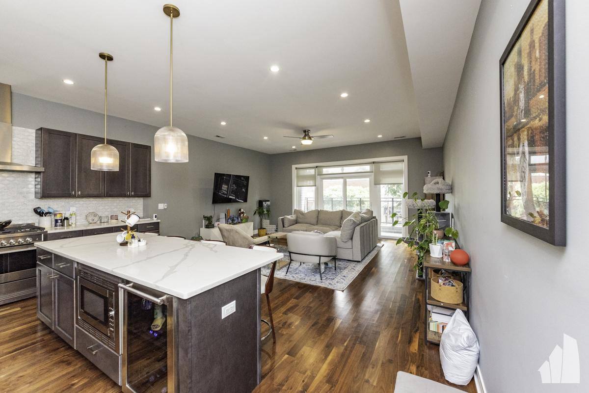 Condo for rent at 2618 W Fullerton Ave #2C, Chicago, IL 60647