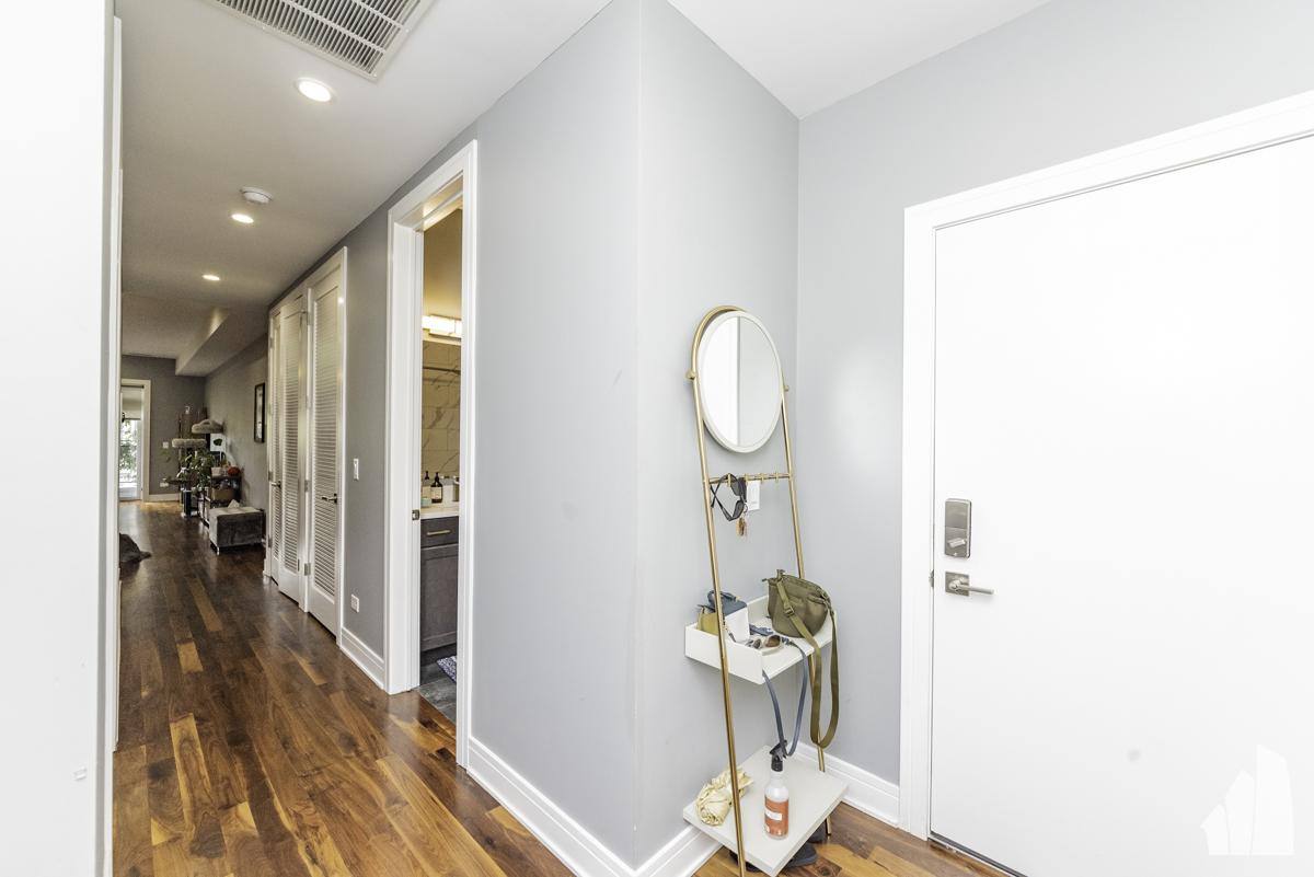 Condo for rent at 2618 W Fullerton Ave #2C, Chicago, IL 60647