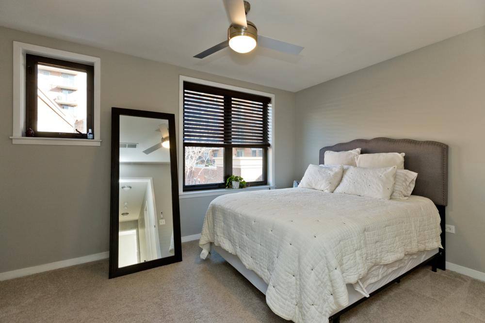 Townhouse for rent at 434 Elm #1, Chicago, IL 60610