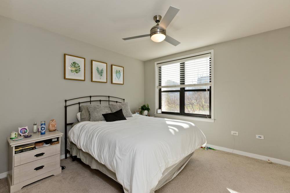 Townhouse for rent at 434 Elm #1, Chicago, IL 60610