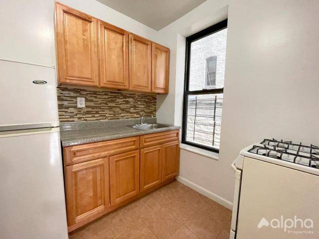 Apartment for rent at 173 E 101 #5, New York, NY 10029