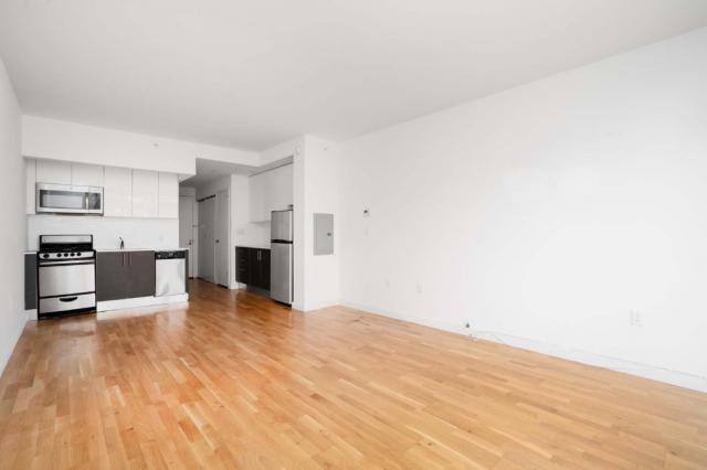Apartment for rent at 11-05 30th Rd #3J, Astoria, NY 11102