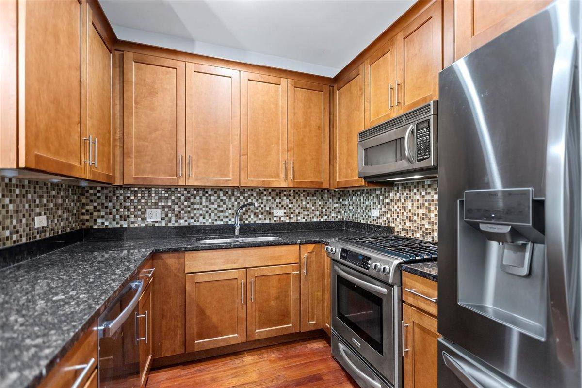 Condo for rent at 2118 W Rice #3, Chicago, IL 60622