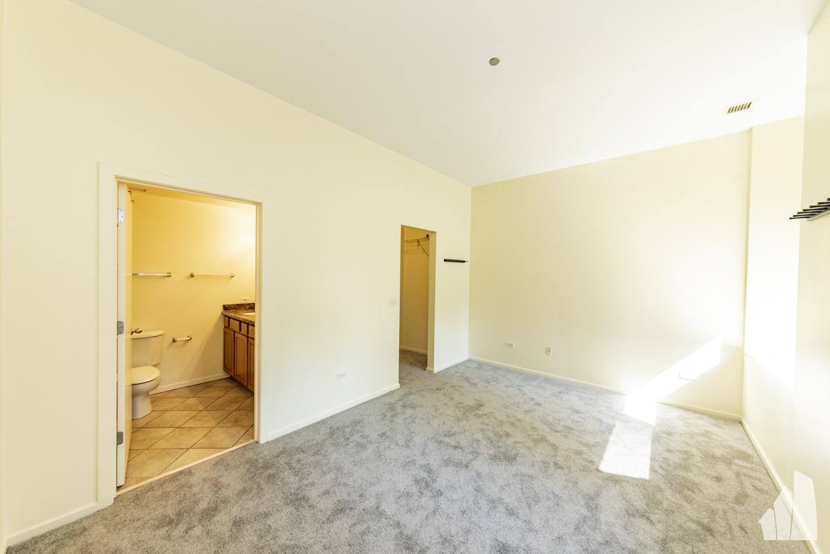 Apartment for rent at 208 W Washington St #1911, Chicago, IL 60606