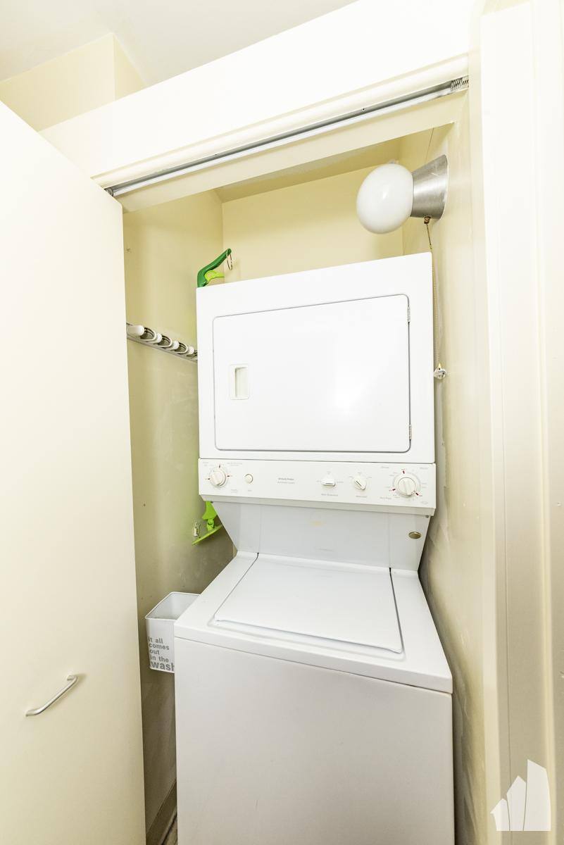 Apartment for rent at 208 W Washington St #1911, Chicago, IL 60606