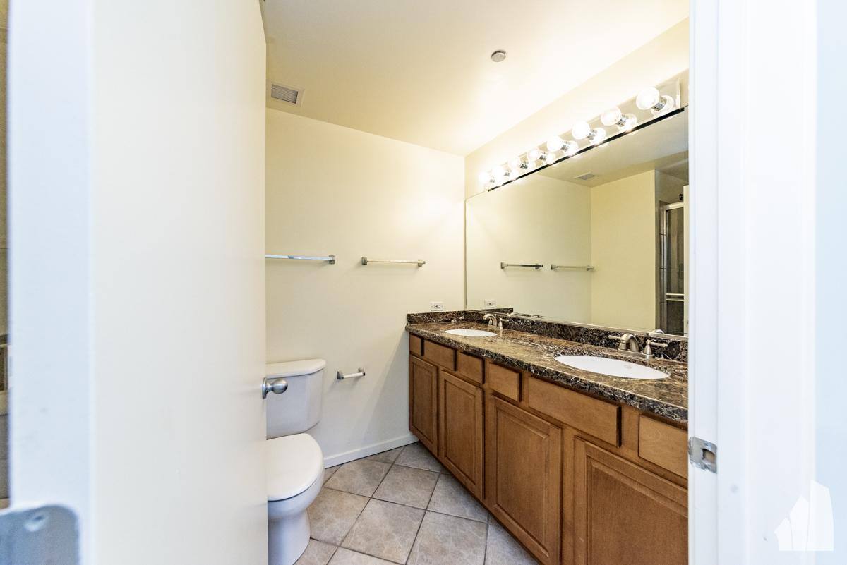Apartment for rent at 208 W Washington St #1911, Chicago, IL 60606