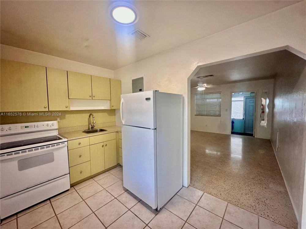 Apartment for rent at 1307 N 23rd Ave, Hollywood, FL 33020