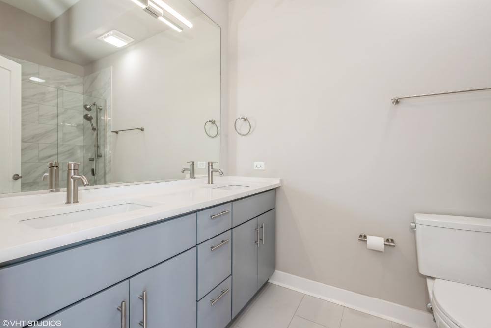 Apartment for rent at 949 W Madison St #502, Chicago, IL 60607