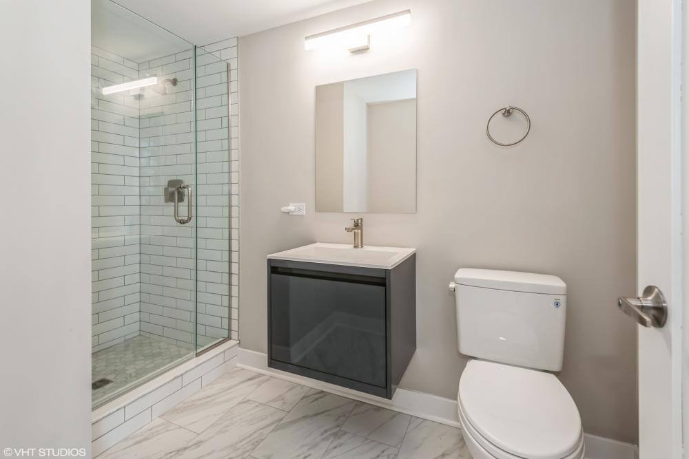 Apartment for rent at 949 W Madison St #502, Chicago, IL 60607