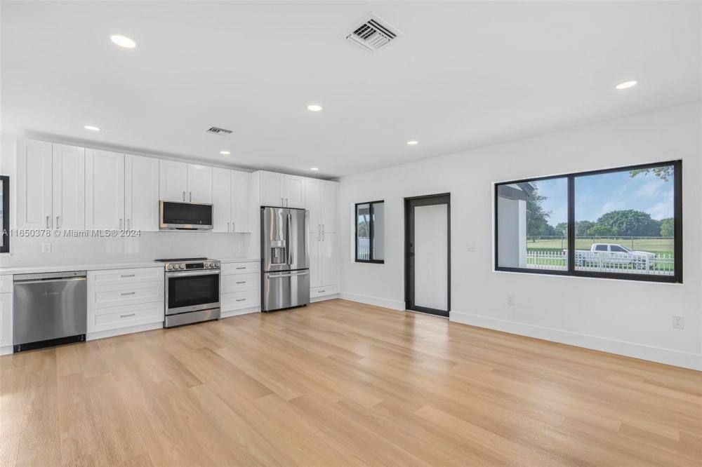 House for rent at 2174 NE 174th St, Miami, FL 33162